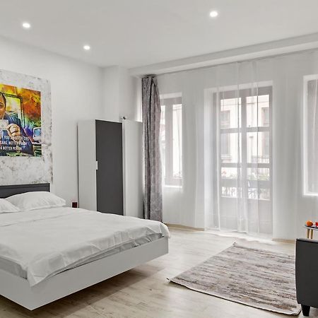 Selari Chambre Boekarest Buitenkant foto