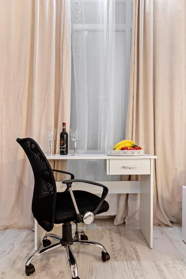 Selari Chambre Boekarest Buitenkant foto