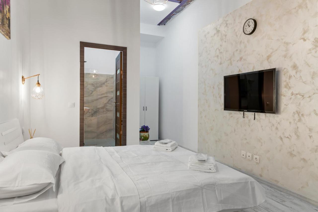Selari Chambre Boekarest Buitenkant foto