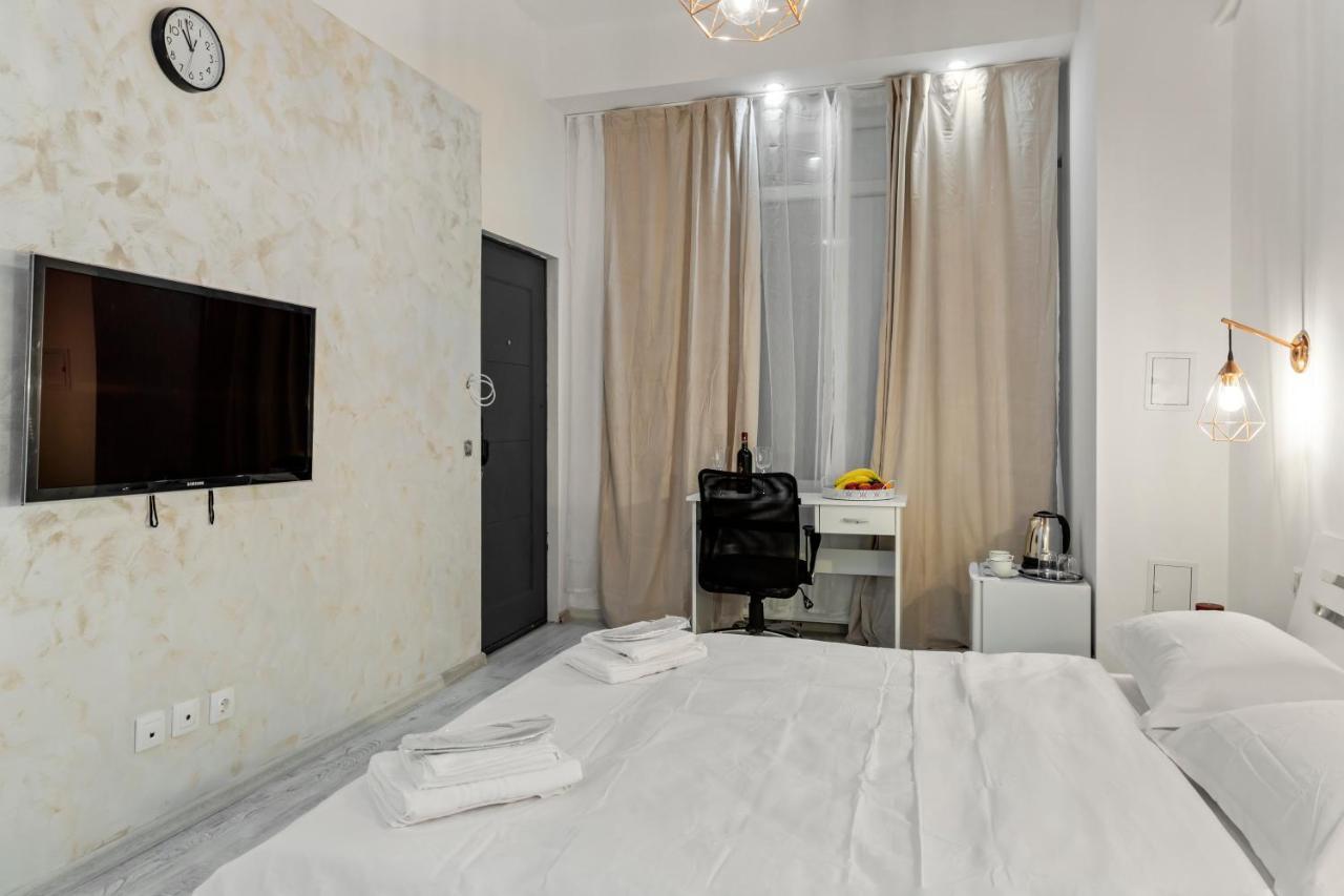 Selari Chambre Boekarest Buitenkant foto