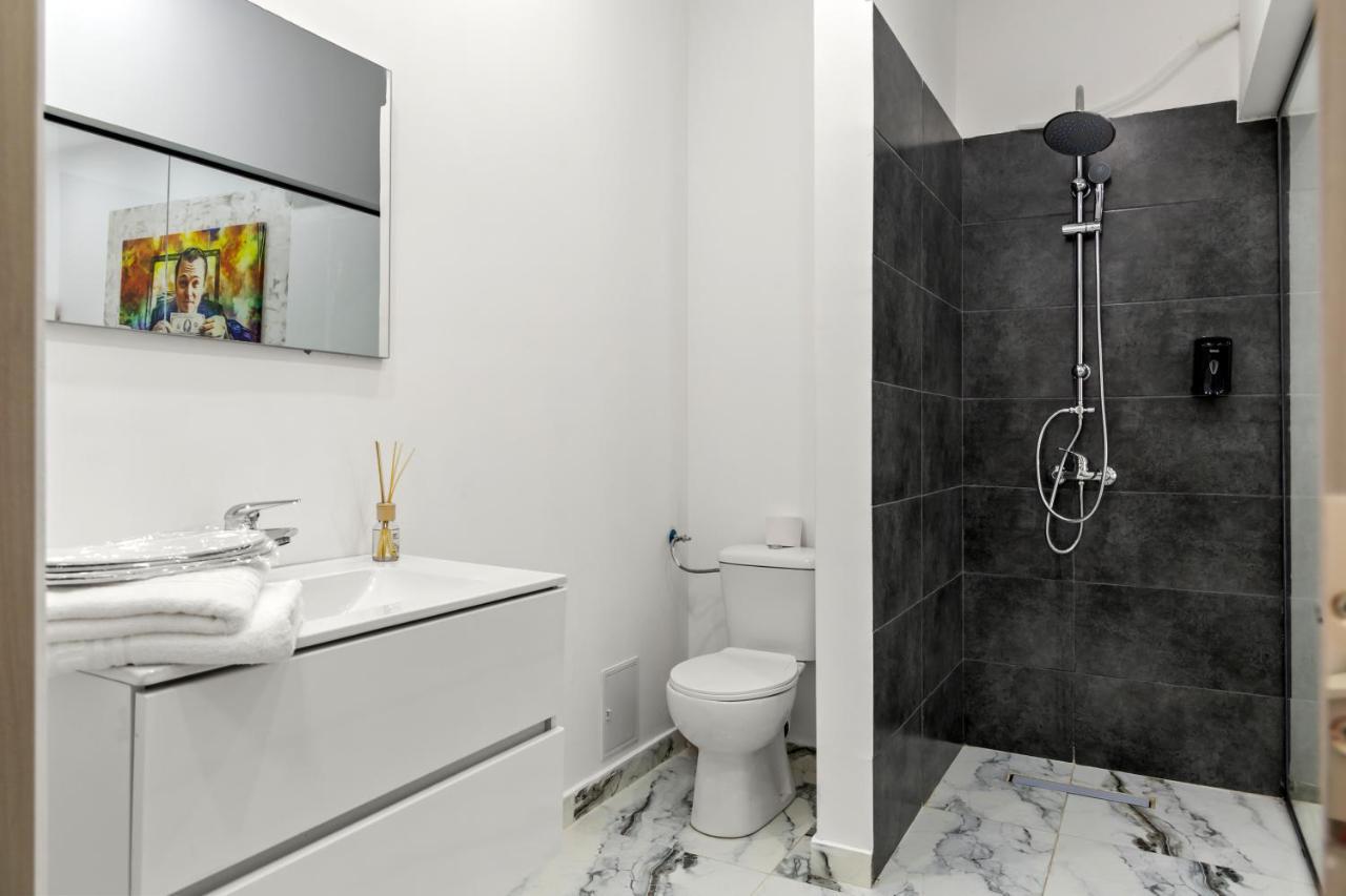 Selari Chambre Boekarest Buitenkant foto