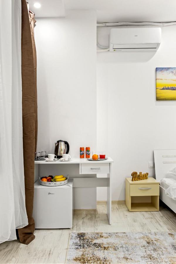 Selari Chambre Boekarest Buitenkant foto